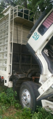 หกล้อ ฮีโน้ FF 3H195 แอร์ เวอร์ ทิฟฟี ค็อกสูง ช่วงยาว 7.20ม ยาง900 สภาพดีพร้อมใช้งาน ทะเบียนพร้อมโอน หกล้อ ฮีโน้ FF 3H195 แอร์ เวอร์ ทิฟฟี ค็อกสูง ช่วงยาว 7.20ม ยาง900 สภาพดีพร้อมใช้งาน ทะเบียนพร้อมโอน