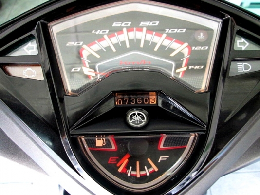 MIO 125 i สีดำ ลาย RR ตัวใหม่ล้อดำ รถเดือน ธันวาคม ปี 57 ไมล์ 7 พันโล ฟรีโอน  แถม 4 รายการ