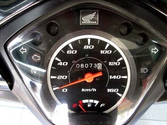 wave 110 i สีดำแดง ตัวใหม่ท่อออกข้าง รถเดีอน ตุลาคม ปี 57 ไมล์ 8พันโล เครื่องดีสีสวย  แถม 3 รายการ 27900