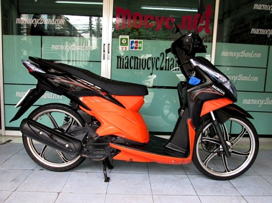 click 110 i สีดำ สวย อมตะ ล้อแมกซ์17 แบบก้านพริ้ว สวยแกร่ง ช่วยประหยัดน้ำมัน ราคาไม่แพง  แถม3รายการ 19900