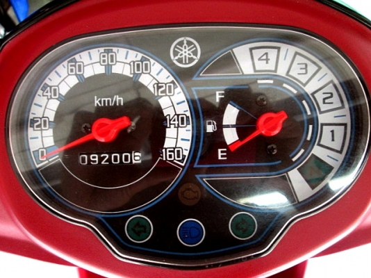 SPARK 115 i  (สต๊าทมือ) สีดำแดง รถเดือน มิถุนายน ปี 57 ไมล์ 5 พันโล รถที่ประหยัดน้ำมันที่สุด แถม 3 รายการ