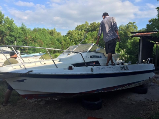 ขายเรือ 20 ฟุตเครื่องยนต์ดีเซล เครื่องใช้งานได้เลยมีคลิปคับ