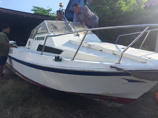 ขายเรือ 20 ฟุตเครื่องยนต์ดีเซล เครื่องใช้งานได้เลยมีคลิปคับ