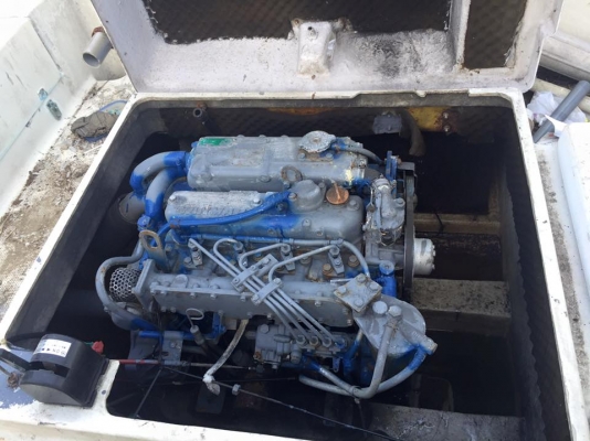 ขายเรือ 20 ฟุตเครื่องยนต์ดีเซล เครื่องใช้งานได้เลยมีคลิปคับ