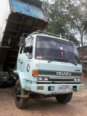 ขายรถ10ดัมพ์2เพลา ปี42นางฟ้าFVZ32M R 195 แชชซีสวยเครื่องดี เกียร์ZF 9เกียร์เดินหน้า สภาพพร้อมใช้งาน เอกสารพร้อมโอน มีบาร์อ้อย