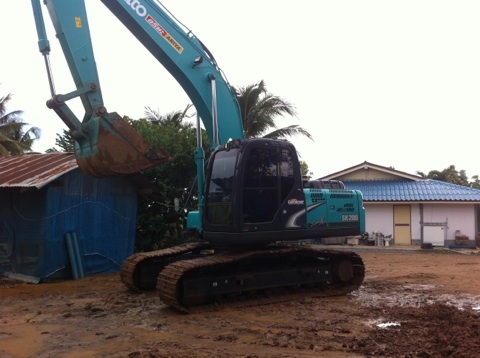 ต้องการให้เช่ารถแมคโครและรับเหมางาน