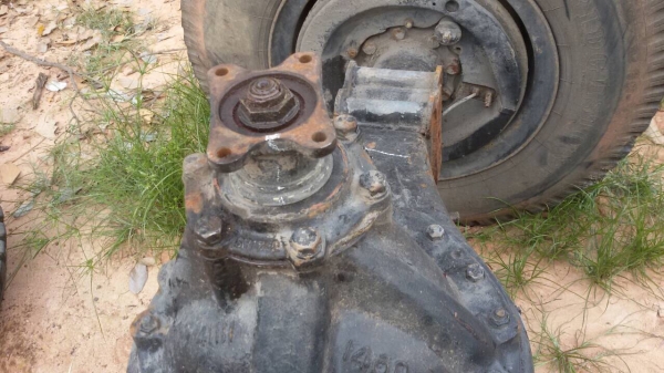 ขาย ((48,000)) ช่างล่าง6ล้อใหญ่ ฮีโน่ สิงห์ไฮเทค FM-3H. ยาง 9.00R20