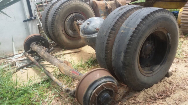 ขาย ((48,000)) ช่างล่าง6ล้อใหญ่ ฮีโน่ สิงห์ไฮเทค FM-3H. ยาง 9.00R20