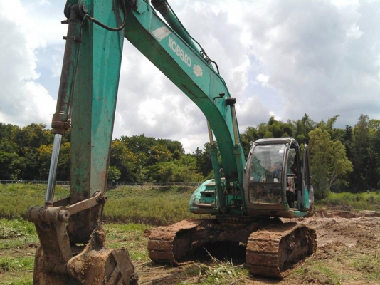 ขายรถขุดแบ็คโค KOBELCO SK200-5 มาร์คไฟว์ซุปเปอร์ รถทำงานอยู่ ไฟฟ้าเต็มพร้อมใช้งาน เอกสารเล่มทะเบียน ช่วงล่างดีเอวดี จัดแนนซ์ได้2แสน