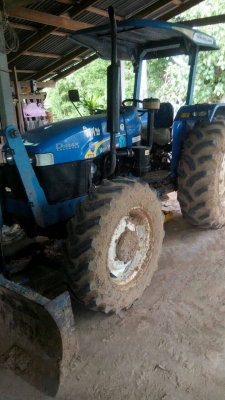 ขาย ((550.000))  รถไถ New. Holland. TT75. แรง รับแลกรถเกี่ยวคูโบต้า70-95