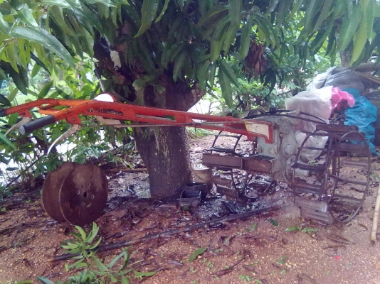 รถไถเดินตามช้างเหล็กหกเพลาพร้อมเครื่องคูโบต้าอีที 11 แรง