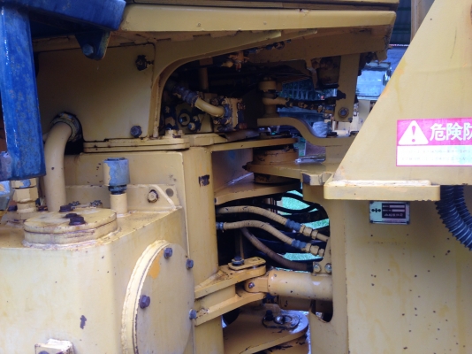 ขายรถตัก Komatsu WA 100-1 นำเข้าจากญี่ปุ่นแท้ 100\% ยังไม่เคยใช้งานในเมืองไทย สภาพสวย พร้อมใช้ ราคาถูกมากๆ  081-9485494