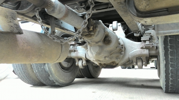 สิบล้อหัวลาก2เพลา 3 พ่วงๆละ 620000 บาทUD 290 แรงCWM430HTพร้อมหาง 2 เพลาพื้นเรียบยาว10เมตร 3 พ่วงเอาเฉพาะหัวหรือหางก็ได้ครับ