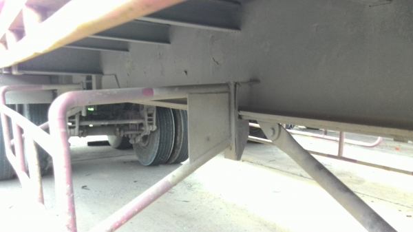 สิบล้อหัวลาก2เพลา 3 พ่วงๆละ 620000 บาทUD 290 แรงCWM430HTพร้อมหาง 2 เพลาพื้นเรียบยาว10เมตร 3 พ่วงเอาเฉพาะหัวหรือหางก็ได้ครับ