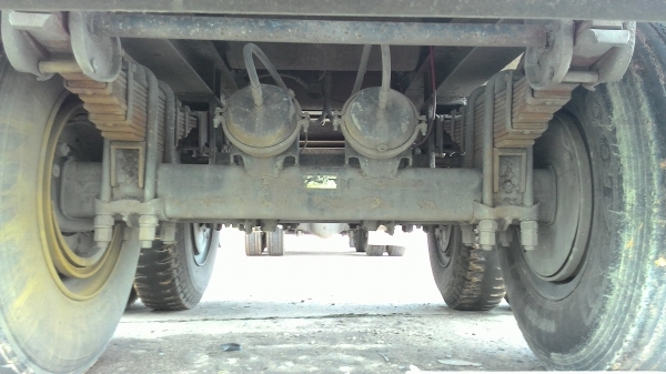 สิบล้อหัวลาก2เพลา 3 พ่วงๆละ 620000 บาทUD 290 แรงCWM430HTพร้อมหาง 2 เพลาพื้นเรียบยาว10เมตร 3 พ่วงเอาเฉพาะหัวหรือหางก็ได้ครับ