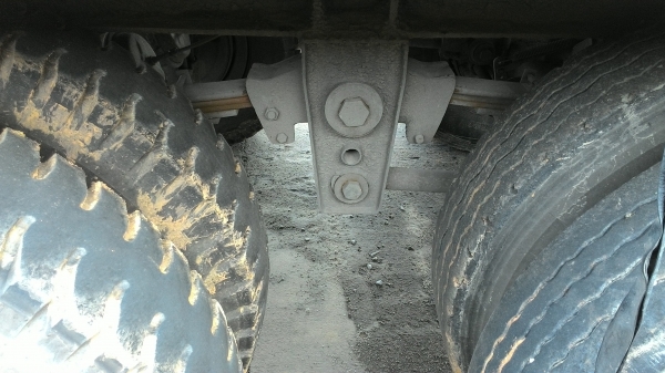 สิบล้อหัวลาก2เพลา 3 พ่วงๆละ 620000 บาทUD 290 แรงCWM430HTพร้อมหาง 2 เพลาพื้นเรียบยาว10เมตร 3 พ่วงเอาเฉพาะหัวหรือหางก็ได้ครับ