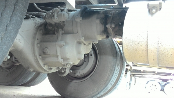 สิบล้อหัวลาก2เพลา 3 พ่วงๆละ 620000 บาทUD 290 แรงCWM430HTพร้อมหาง 2 เพลาพื้นเรียบยาว10เมตร 3 พ่วงเอาเฉพาะหัวหรือหางก็ได้ครับ