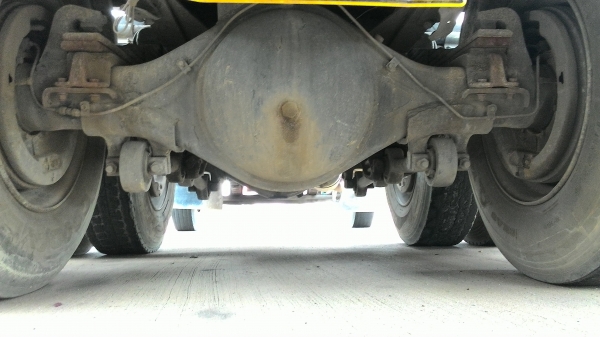 สิบล้อหัวลาก2เพลา 3 พ่วงๆละ 620000 บาทUD 290 แรงCWM430HTพร้อมหาง 2 เพลาพื้นเรียบยาว10เมตร 3 พ่วงเอาเฉพาะหัวหรือหางก็ได้ครับ