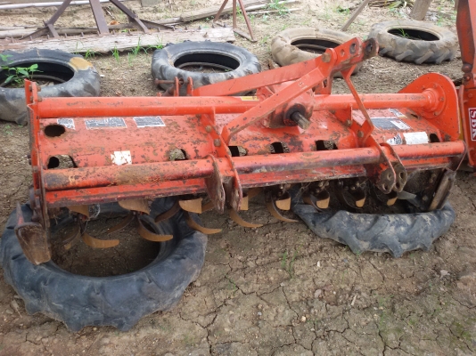 ปัญญาแทรคเตอร์..จัดมาให้ครับ ด่วน!!!คูโบต้า L3608 พร้อมใบมีดคานล่าง พร้อม โรตาลี่163(ยางหน้าใหม่) จัดส่ง อ.ศรีนคร จ.สุโขทัย