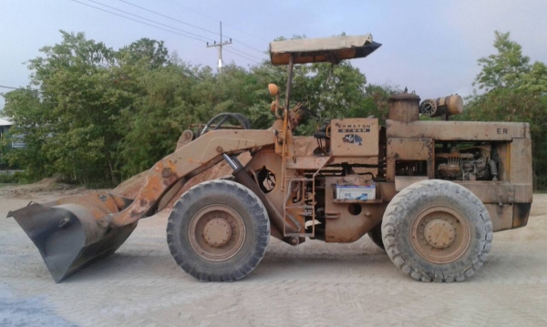 ขายรถตักล้อยางJH65