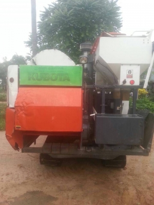 ลดกันไปเลย 335,000 ครั้งสุดท้ายครับ ขายรถเกี่ยวข้าว คูโบต้า รุ่น DC 60 Plus ปี 2554 ลดกันไปเลย 335,000 ครั้งสุดท้ายครับ ขายรถเกี่ยวข้าว คูโบต้า รุ่น DC 60 Plus ปี 2554