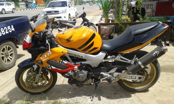 VTR 1000