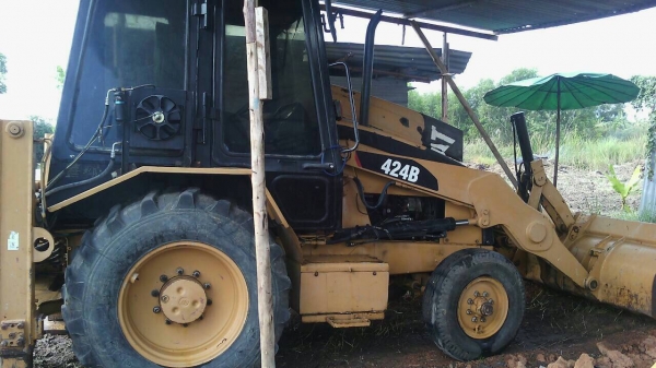 ขายด่วนรถตักหน้า ขุดหลัง 424B รถนอก โทร0931377833 ขายด่วนรถตักหน้า ขุดหลัง 424B รถนอก โทร0931377833