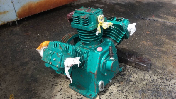 ขาย ((11,000)) หัวปั้มลม 3สูบ ฟูเซ็ง 304 ลิตร  สวยสด เก่านอก