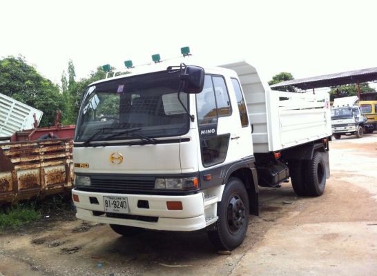 ขาย 6.ล้อตั้มใหญ่ ฮีโน่.195. แรง รถสวยมากพร้อมใช้ราคาต่อรองได้.  ยางใหม่หมด. กะบะ3มิตร. ใหม่. เอกสารเล่มพร้อมโอน