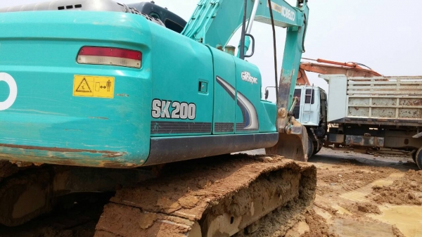 ขายรถแบคโฮ KOBELCO SK200-8 YN12 super เอกสารอินวอย ไมล์ 7700 ชม.ราคา 2000000