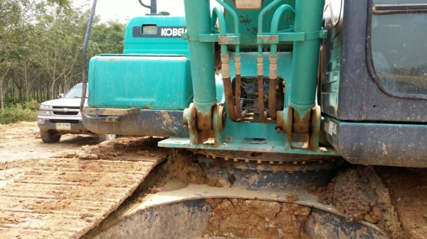 ขายรถแบคโฮ KOBELCO SK200-8 YN12 super เอกสารอินวอย ไมล์ 7700 ชม.ราคา 2000000