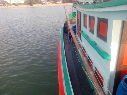ขายเรือ ประมง ไดหมึก