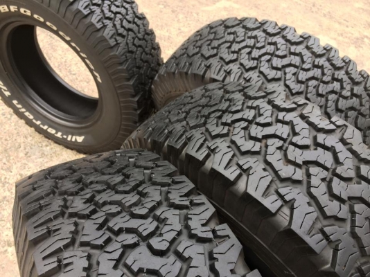 มือ2 BF Goodrich All-Terrain 265 75 r16 ดอก 1.1เซนต์สวยๆ มือ2 BF Goodrich All-Terrain 265 75 r16 ดอก 1.1เซนต์สวยๆ
