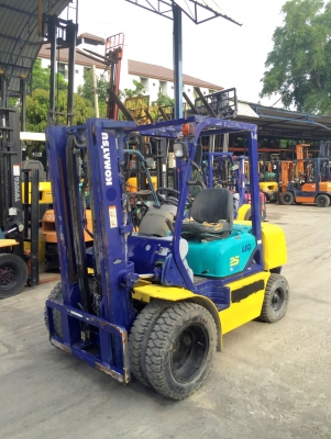 -:-*&bull;*ข า ย ร ถ ย ก นำ เ ข้ า*&bull;*-:-KOMATSU FD25-12 เครื่องดีเซล เกียร์ธรรมดา สนใจติดต่อ 083-062-0223/098-329-9549(ปอนด์)