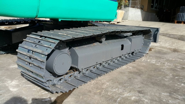 ขาย รถขุด KOMATSU รุ่น PC40R-8- มือสองญี่ปุ่น แทร็กเหล็กสวย สลักแน่น ทั้งคัน สวยพร้อมใช้งาน มือถือ/LINE ID : 0818753444