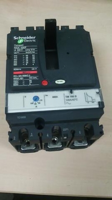 Circuit Breaker 3 เฟส  Compact NSX100F ของใหม่แกะกล่องไม่เคยใช้งาน ใช้กับไฟ 3 เฟส ใช้งานปกติครับ สนใจโทรมาคุยกัน