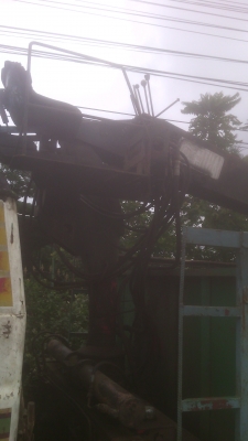 ขายด่วนซากรถ 6 ล้อไม่มีเล่มทะเบียน+เครนพับติดที่คลีบเหล็ก 250000 ต่อได้