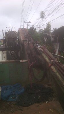 ขายด่วนซากรถ 6 ล้อไม่มีเล่มทะเบียน+เครนพับติดที่คลีบเหล็ก 250000 ต่อได้