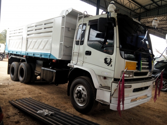 ขายรถบรรทุก 10 ล้อดัมพ์ ISUZU DECA 270 แรงม้าปี 2549 มีระบบลากพ่วง ราคา 1700000