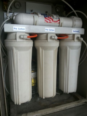 ตู้ นํ้าเย็น 3 หัว พร้อมชุดกรอง RO อย่างดี มี 4 ชุด ยังใหม่ เลือกได้ ตู้ นํ้าเย็น 3 หัว พร้อมชุดกรอง RO อย่างดี มี 4 ชุด ยังใหม่ เลือกได้