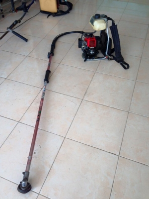 เครื่องตัดหญ้า Mitsubishi คออ่อน TL33 4 แรง