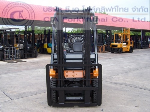 ขายรถ โฟล์คลิฟท์ TOYOTA รุ่น 7FD15