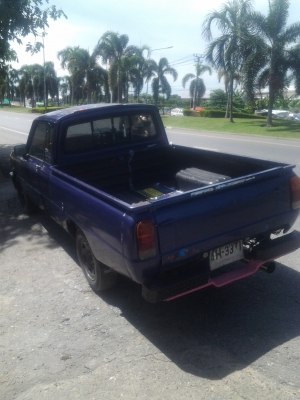 MAZDA FAMILIA สวยๆ งามๆ เครื่องนิ่มๆ เครื่องเบนซิน