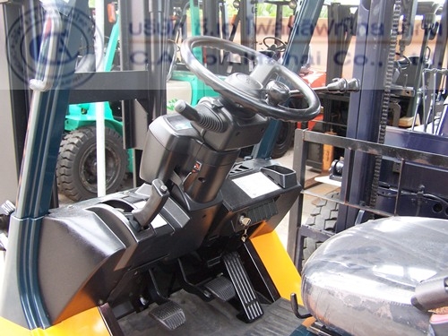 ขายรถ โฟล์คลิฟท์ TOYOTA รุ่น 7FD15