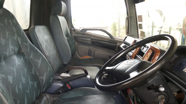ขาย Hino mega 145 แรง ปี 47 ขาย Hino mega 145 แรง ปี 47