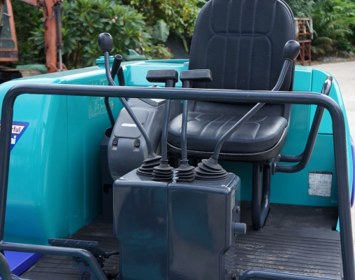 ขายKOMUTSU PC10-7 ตัวรถขนาดเทียบเท่า PC20