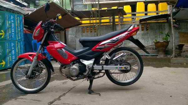 ขายลูกเดียว sonic ปี2545รถบ้านๆราคาโดนๆ มีเล่มเอกสารครบ