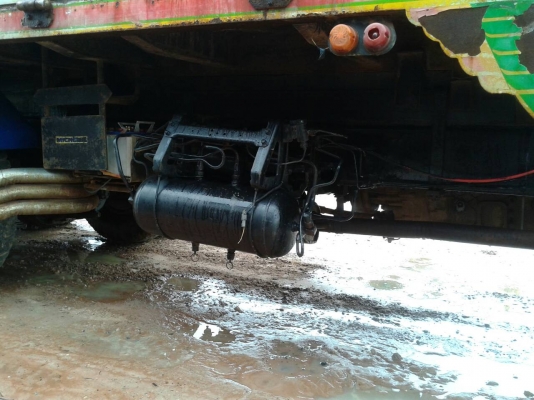 นางฟ้า195แท้สองเพลาดั้มช่วงล่างเด้ก้า เกียร์zf ยางดี ครัชซีสวยแอเย็น