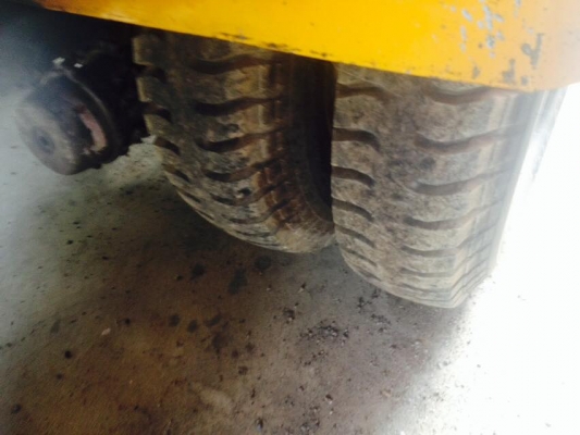 ขายรถสิบล้อ ดั้ม NISSAN UD CWM 454 320 แรงม้าดั้ม กะบะอู่ นพุแค ราคาต่อรองได้