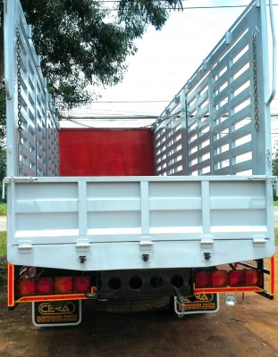 ขายด่วน รถบรรทุก 6 ล้อ HINO FF1J 210 แรงม้า